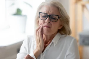 impact of exposed tooth roots on oral health (1)