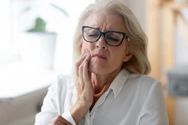 impact of exposed tooth roots on oral health (1)